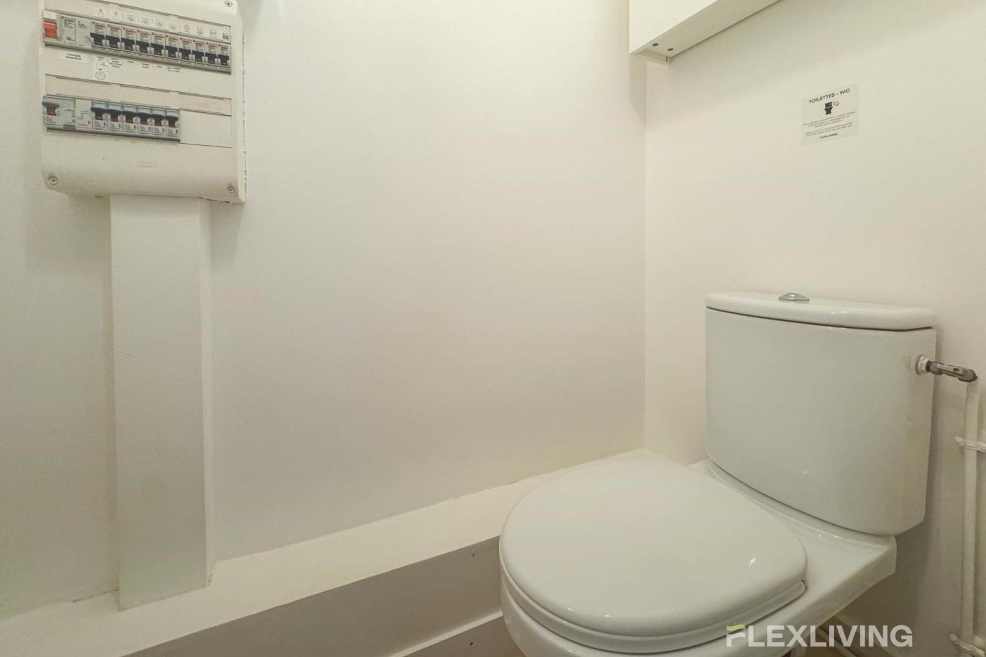 Flexliving - Whole Flat - Augereau Apartment *