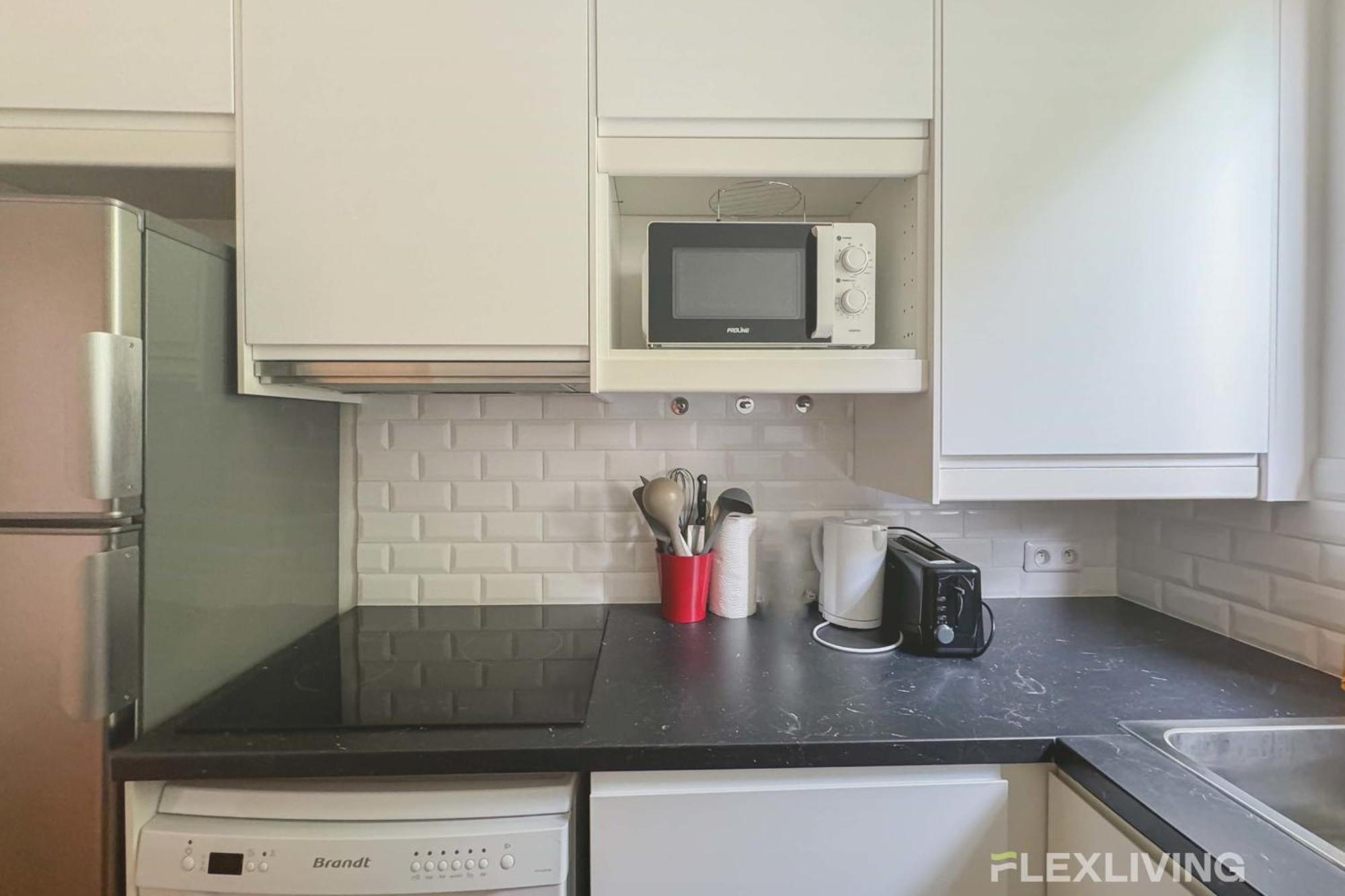 Flexliving - Whole Flat - Augereau Apartment *