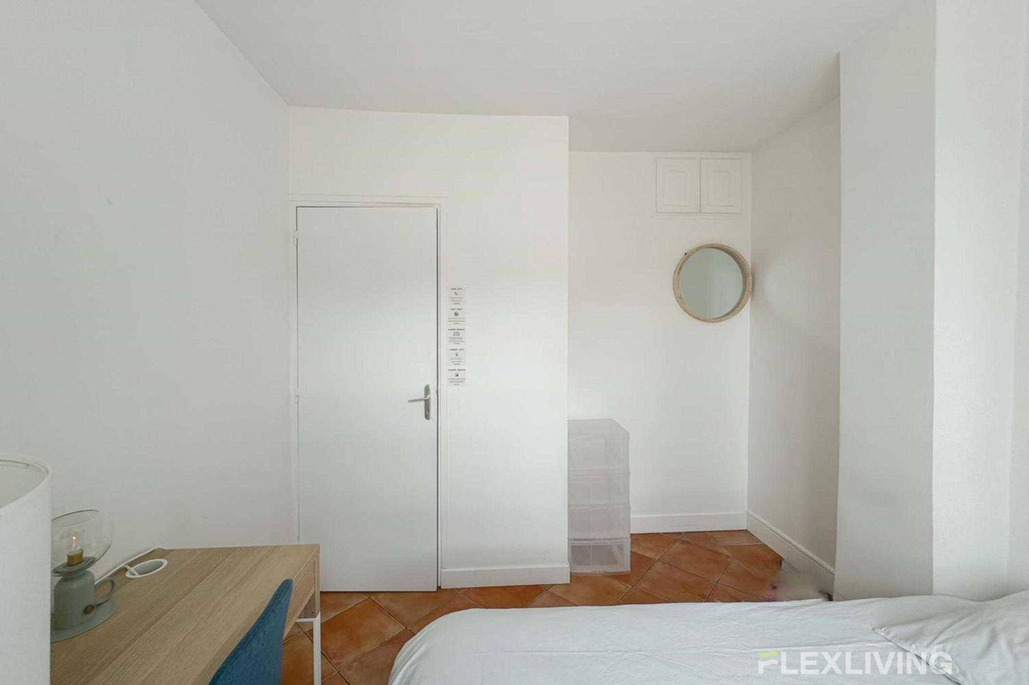 Flexliving - Whole Flat - Augereau Paris