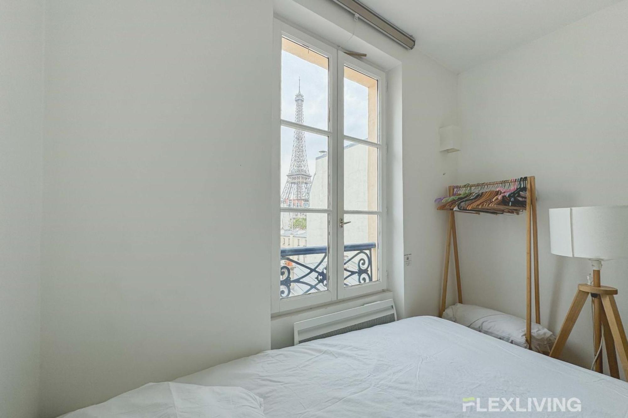 Flexliving - Whole Flat - Augereau Apartment *
